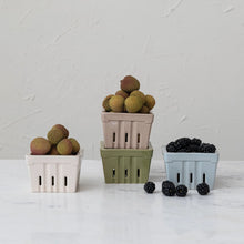 Load image into Gallery viewer, Stoneware Berry Basket