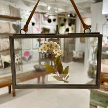 Load image into Gallery viewer, Horizontal Zinc Picture Frame - 5" x 3"