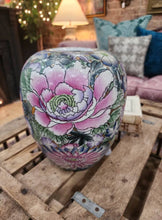 Load image into Gallery viewer, Chinoiserie Vase